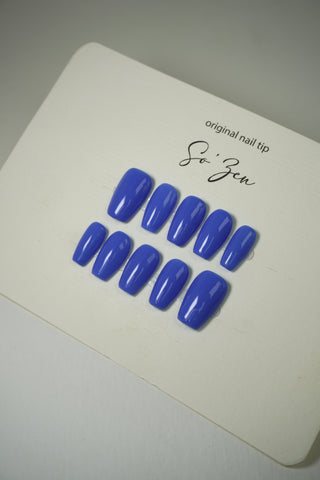 Press-on-nails Hyper Blue